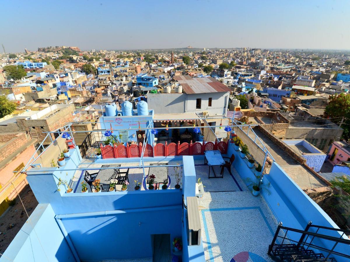 L G Guest House